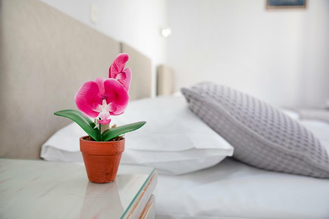 Lalos Rooms Páros 外观 照片